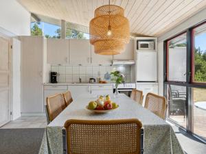 Holiday Home Nila - 750m from the sea by Interhome