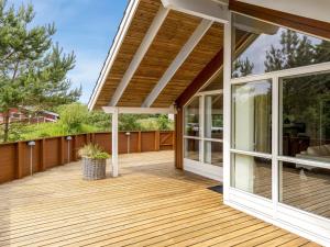 Holiday Home Svenny - 800m from the sea by Interhome