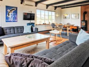 Holiday Home Ahnandia - 500m from the sea by Interhome