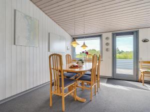 Holiday Home Elise - 800m from the sea by Interhome