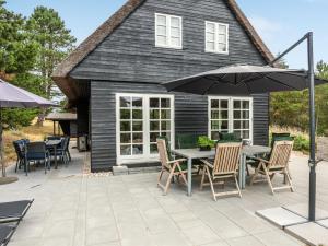 Holiday Home Risto - 2-3km from the sea by Interhome