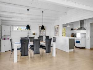 Holiday Home Aika - 500m from the sea by Interhome