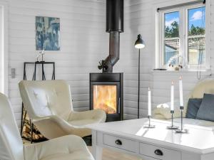 Holiday Home Aika - 500m from the sea by Interhome