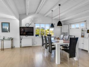 Holiday Home Aika - 500m from the sea by Interhome