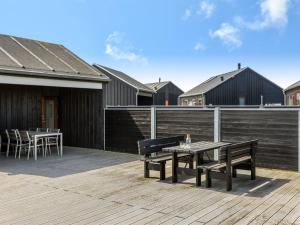 Holiday Home Elinora - 100m from the sea by Interhome