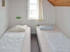 Apartment Silja - 2-3km from the sea by Interhome