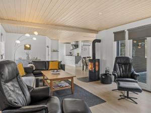 Holiday Home Bjarka - 2-9km from the sea by Interhome