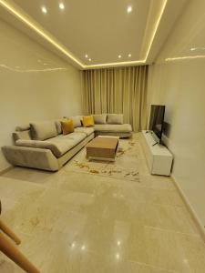 Rosa Luxury Apartment , Confort, Vue Dégagée , Parking Privé près du CFC