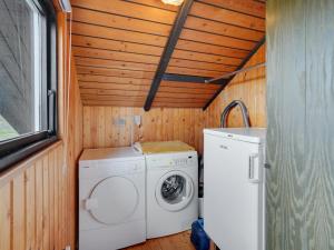 Holiday Home Torbjörn - 1-1km from the sea by Interhome