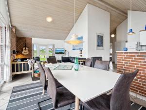 Holiday Home Mari - 400m from the sea by Interhome