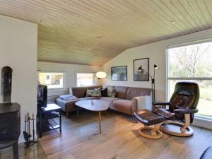 Holiday Home Solborg - 400m from the sea by Interhome