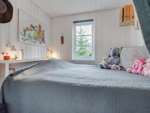 Holiday Home Riekje - 2-3km from the sea by Interhome