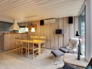 Holiday Home Susett - 300m to the fjord by Interhome