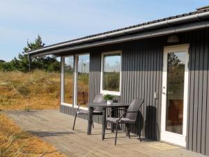Holiday Home Elsa - 700m from the sea by Interhome