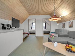 Apartment Efraima - 1-7km from the sea by Interhome