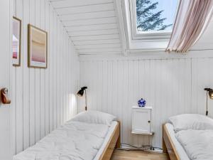 Holiday Home Egbert - 900m from the sea by Interhome