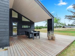 Holiday Home Vasilka - 800m from the sea by Interhome