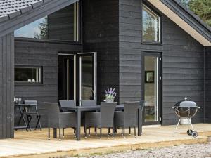 Holiday Home Vasilka - 800m from the sea by Interhome