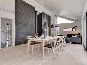 Holiday Home Vasilka - 800m from the sea by Interhome