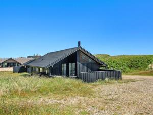 Holiday Home Auli - 200m from the sea by Interhome