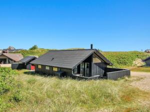 Holiday Home Auli - 200m from the sea by Interhome