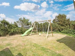 Holiday Home Dines - 1km from the sea by Interhome