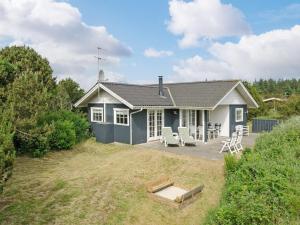 Holiday Home Dines - 1km from the sea by Interhome