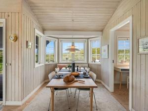 Holiday Home Aise - 75m from the sea by Interhome
