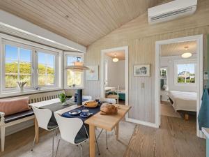 Holiday Home Aise - 75m from the sea by Interhome
