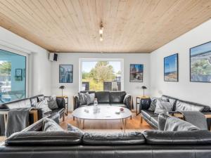 Holiday Home Irlin - 800m from the sea by Interhome