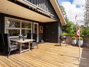 Holiday Home Snioulf - 1km from the sea by Interhome
