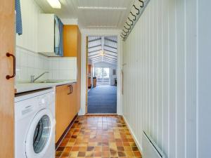 Holiday Home Elinbjörn - 1km from the sea by Interhome