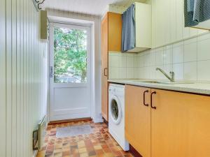 Holiday Home Elinbjörn - 1km from the sea by Interhome