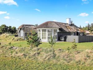 Holiday Home Ansine - 1-2km from the sea by Interhome