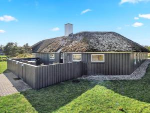 Holiday Home Ansine - 1-2km from the sea by Interhome