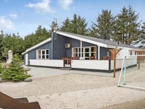 Holiday Home Tascha - 1-5km from the sea by Interhome