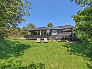 Holiday Home Hannu - 900m from the sea by Interhome