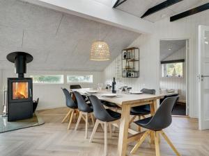 Holiday Home Ellenora - 1km from the sea by Interhome