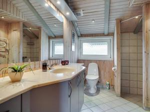 Holiday Home Tennie - 300m from the sea by Interhome