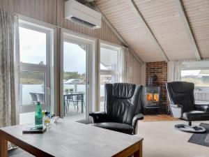 Holiday Home Tennie - 300m from the sea by Interhome