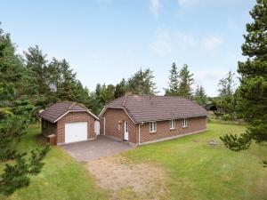 Holiday Home Hjalmsvider - 1km from the sea by Interhome