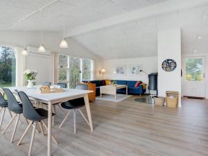 Holiday Home Ridvan - 500m from the sea by Interhome