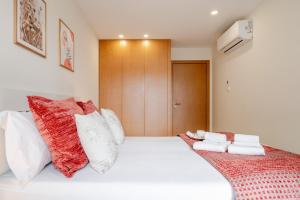 Modern & Sleek Flat | Terrace & Garage by HostWise