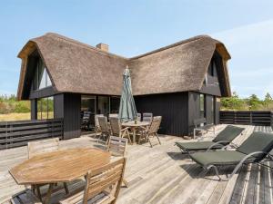 Holiday Home Reiko - 1-5km from the sea by Interhome