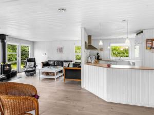Holiday Home Swaantje - 400m from the sea by Interhome