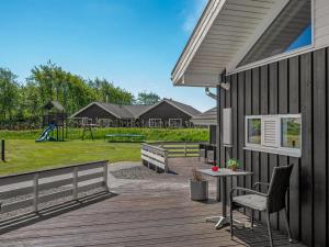 Holiday Home Domna - 800m from the sea by Interhome