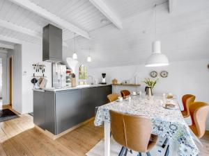 Holiday Home Annetin - 850m from the sea by Interhome