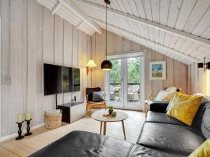 Holiday Home Rumena - 800m from the sea by Interhome