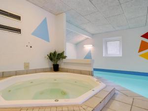 Holiday Home Elika - 900m to the fjord by Interhome