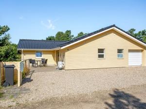 Holiday Home Tammes - 1km from the sea by Interhome